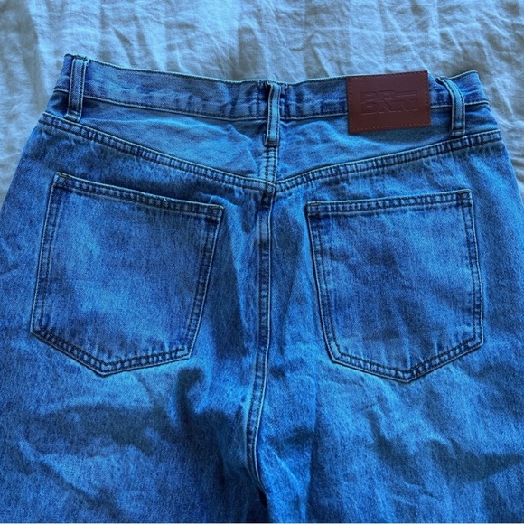 Princess Polly light wash crossover Jeans - Picture 3 of 3